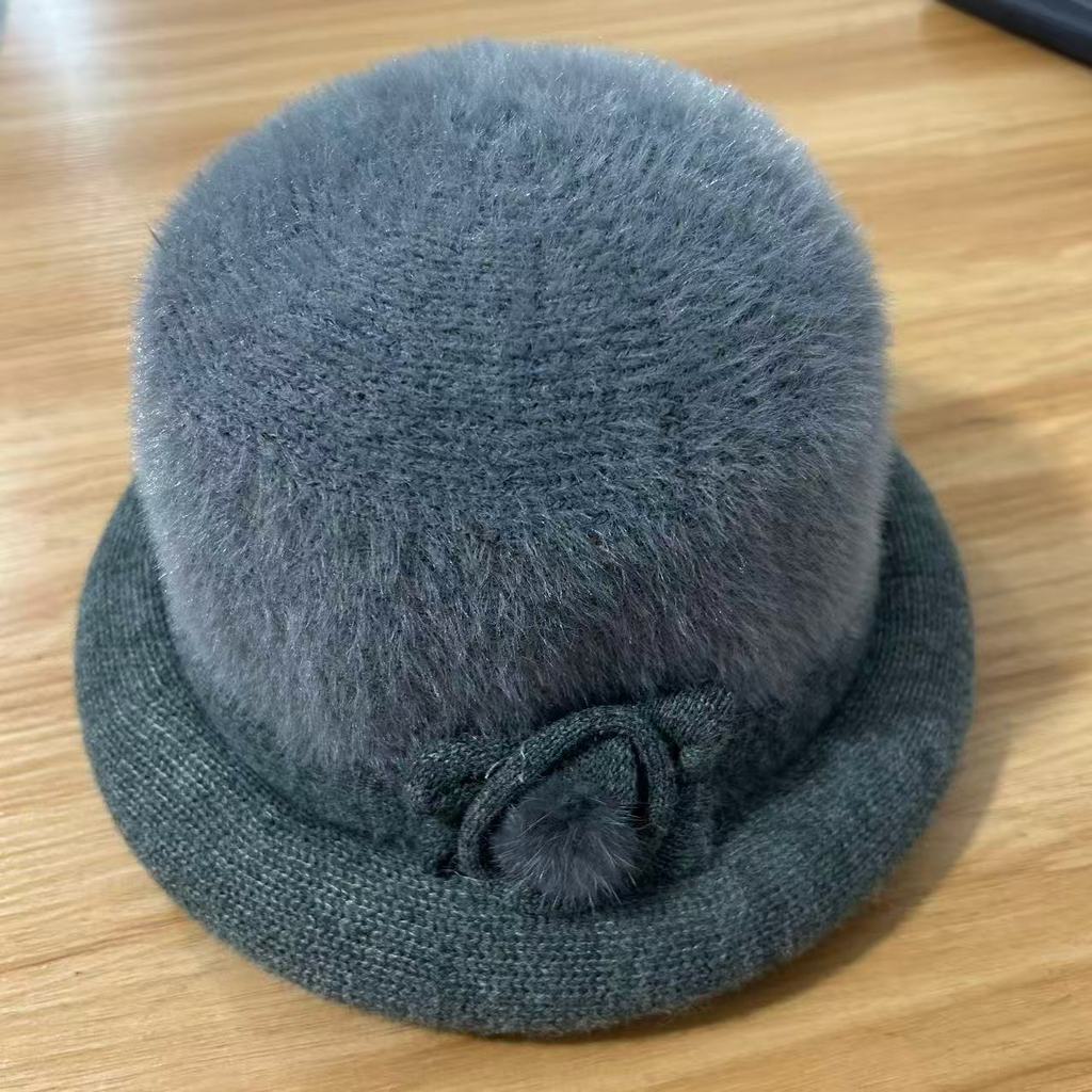Elderly Women Knit Beanie Hat With Flower Embellishments And Solid Color Design For Winter Warmth Gray
Elderly Women Knit Beanie Hat With Flower Embellishments And Solid Color Design For Winter Warmth Gray