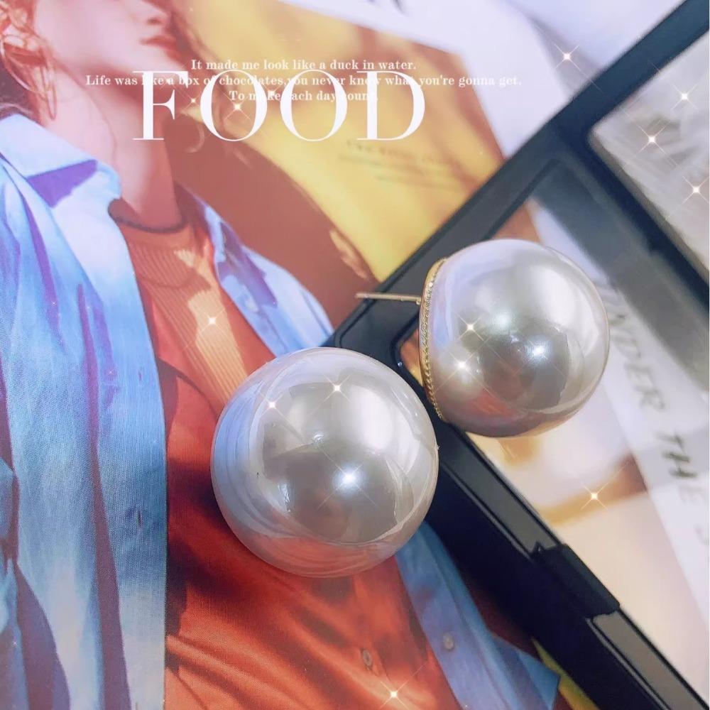 Vintage French Pearl Earrings Jewelry Level Shell Beads Elegant Luxury Women Earrings
Vintage French Pearl Earrings Jewelry Level Shell Beads Elegant Luxury Women Earrings