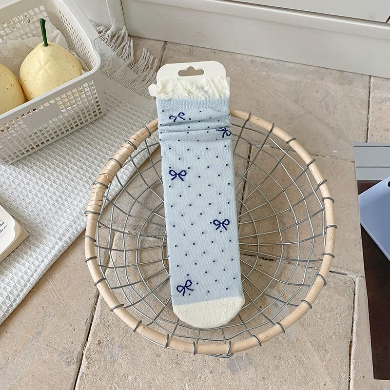 Female Summer Thin Mesh Hollow Bow Lace Boneless Tube Stack Socks 1 pair
Female Summer Thin Mesh Hollow Bow Lace Boneless Tube Stack Socks 1 pair