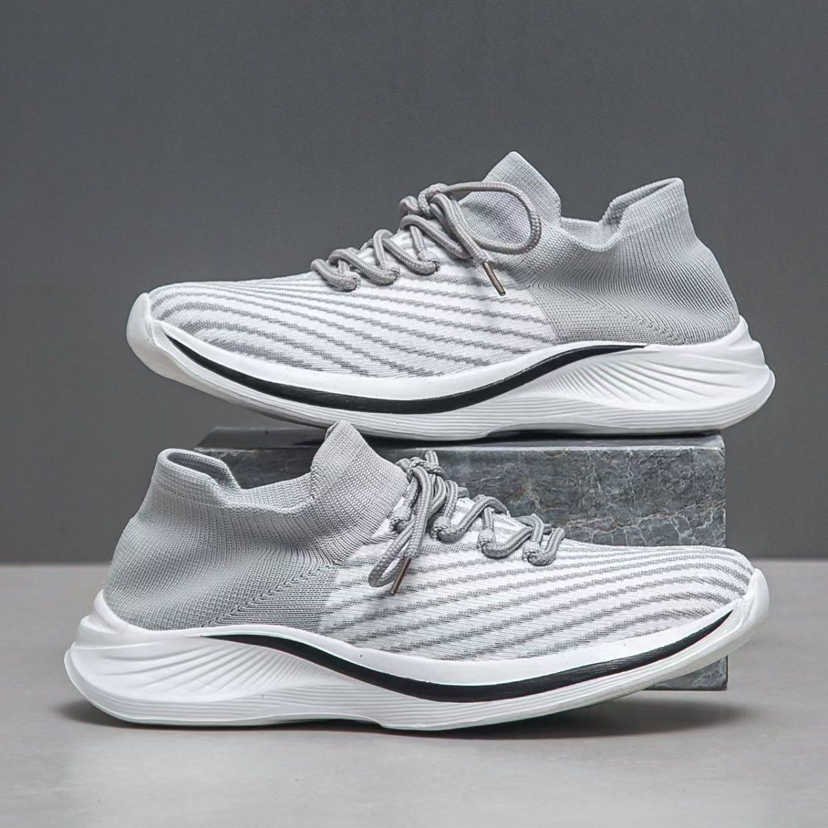 Fashion Low-Top Outdoor Sports Shoes for Men Stylish Lightweight HikingTrekking On Sale Basketball Trends 2025 Man Casual Sneaker Gray 38
Fashion Low-Top Outdoor Sports Shoes for Men Stylish Lightweight HikingTrekking On Sale Basketball Trends 2025 Man Casual Sneaker Gray 38