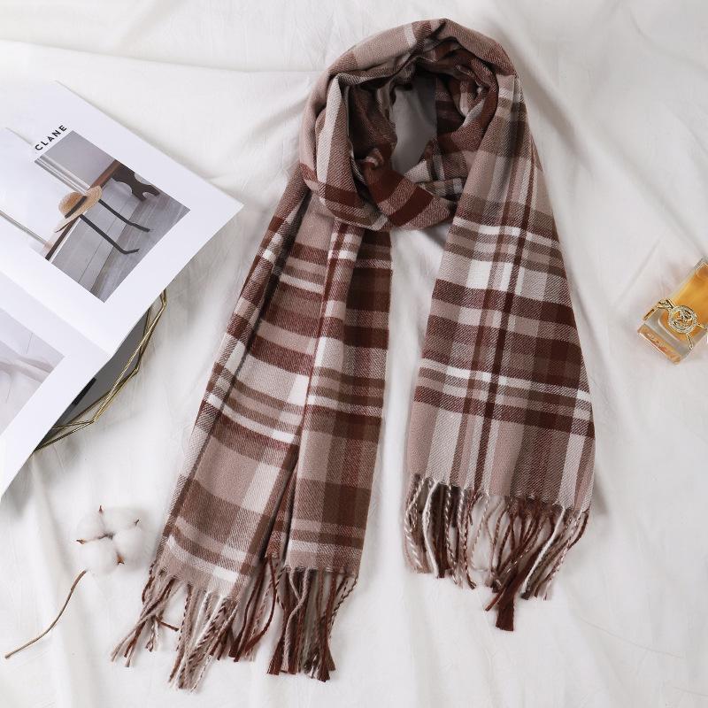 Классический британский клетчатый шарф для женщин, осенне-зимний, ретро-модный, утолщенный, теплый, с бахромой, шарф 200*68 кофейный
Классический британский клетчатый шарф для женщин, осенне-зимний, ретро-модный, утолщенный, теплый, с бахромой, шарф 200*68 кофейный