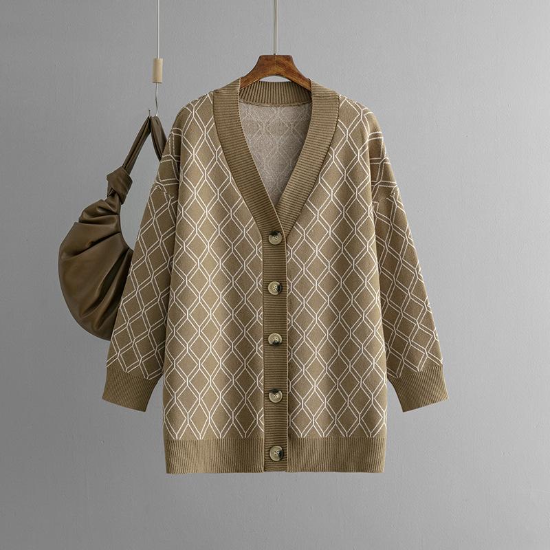 Autumn and Winter New V-neck Cardigan Sweater Cross-border Women s Casual Loose Diamond Checkered Knitted Shirt Jacket one size хакі
Autumn and Winter New V-neck Cardigan Sweater Cross-border Women s Casual Loose Diamond Checkered Knitted Shirt Jacket one size хакі