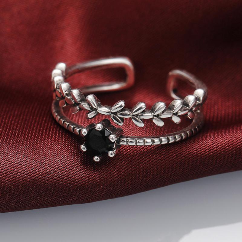 CAOSHI Fashion Opening Ring Female Party Accessories Trendy Lady Exquisite Leaf Shape Design Finger Zircon with Black Stone resizable
CAOSHI Fashion Opening Ring Female Party Accessories Trendy Lady Exquisite Leaf Shape Design Finger Zircon with Black Stone resizable