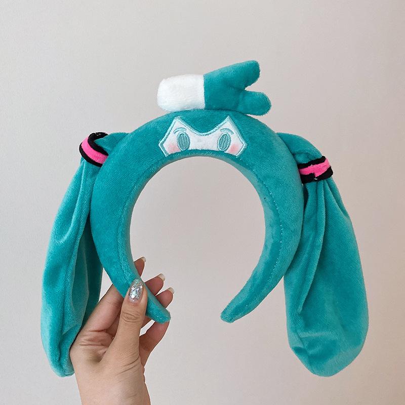 Милая аниме повязка на голову Хатсунэ Мику - Плюшевая широкая повязка на голову в подарок для лучшей подруги
Милая аниме повязка на голову Хатсунэ Мику - Плюшевая широкая повязка на голову в подарок для лучшей подруги