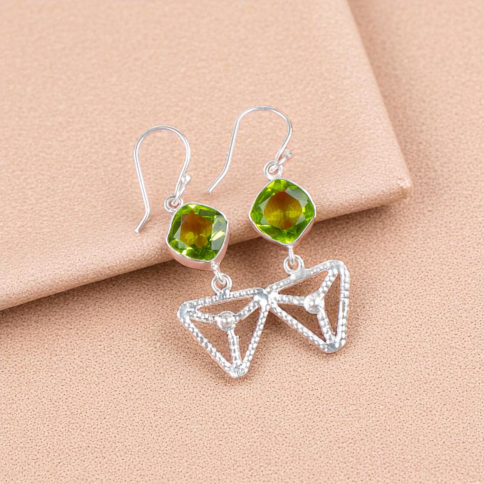 Peridot Gemstone 925 Sterling Silver Jewelry Handcrafted Earrings 2.00 For Her EE-45-5
Peridot Gemstone 925 Sterling Silver Jewelry Handcrafted Earrings 2.00 For Her EE-45-5