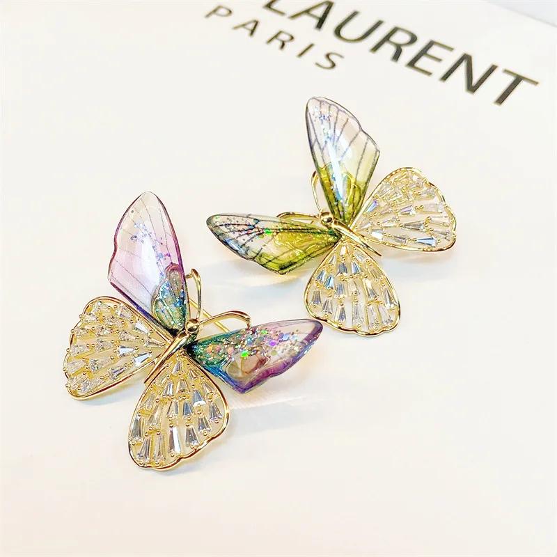 Fashionable Crystal Butterfly Brooch for Women s High-end Temperament Coat Sweater Accessories Cute Cartoon Ins Brooch Pendant A
Fashionable Crystal Butterfly Brooch for Women s High-end Temperament Coat Sweater Accessories Cute Cartoon Ins Brooch Pendant A