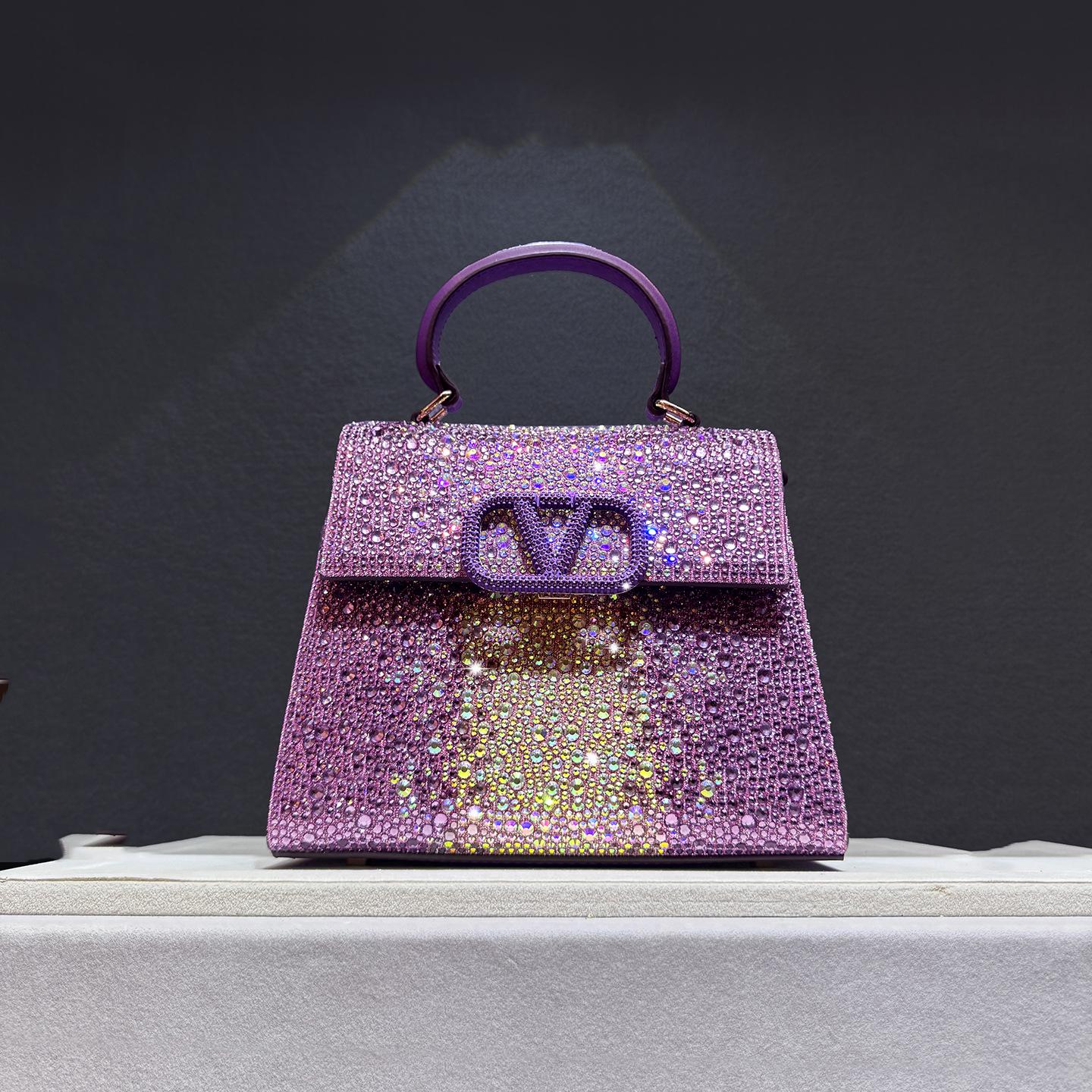 Женская сумка кроссбоди и на плечо премиум-класса, сверхпрочная, в ретро-стиле 22*10*18
Женская сумка кроссбоди и на плечо премиум-класса, сверхпрочная, в ретро-стиле 22*10*18