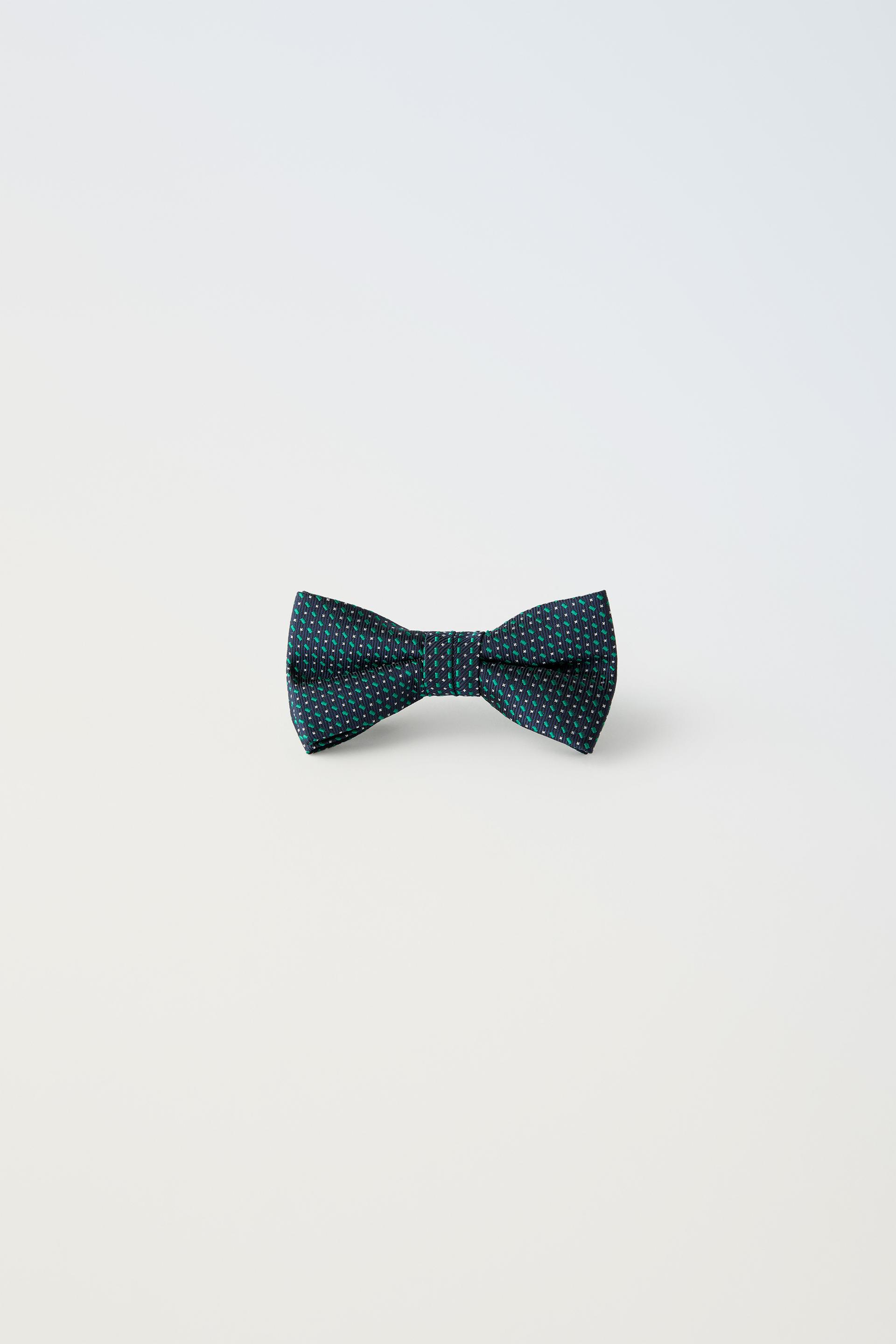 ГАЛСТУК-БАБОЧКА С ПРИНТОМ
ГАЛСТУК-БАБОЧКА С ПРИНТОМ