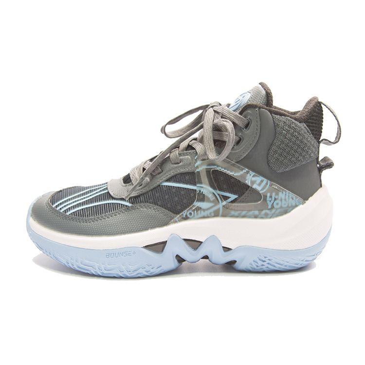 Баскетбольные кроссовки Li Ning Pioneer Team Shock Absorbation Rebound с круглым носком и средним верхом, детские серые YKBR068-1
Баскетбольные кроссовки Li Ning Pioneer Team Shock Absorbation Rebound с круглым носком и средним верхом, детские серые YKBR068-1