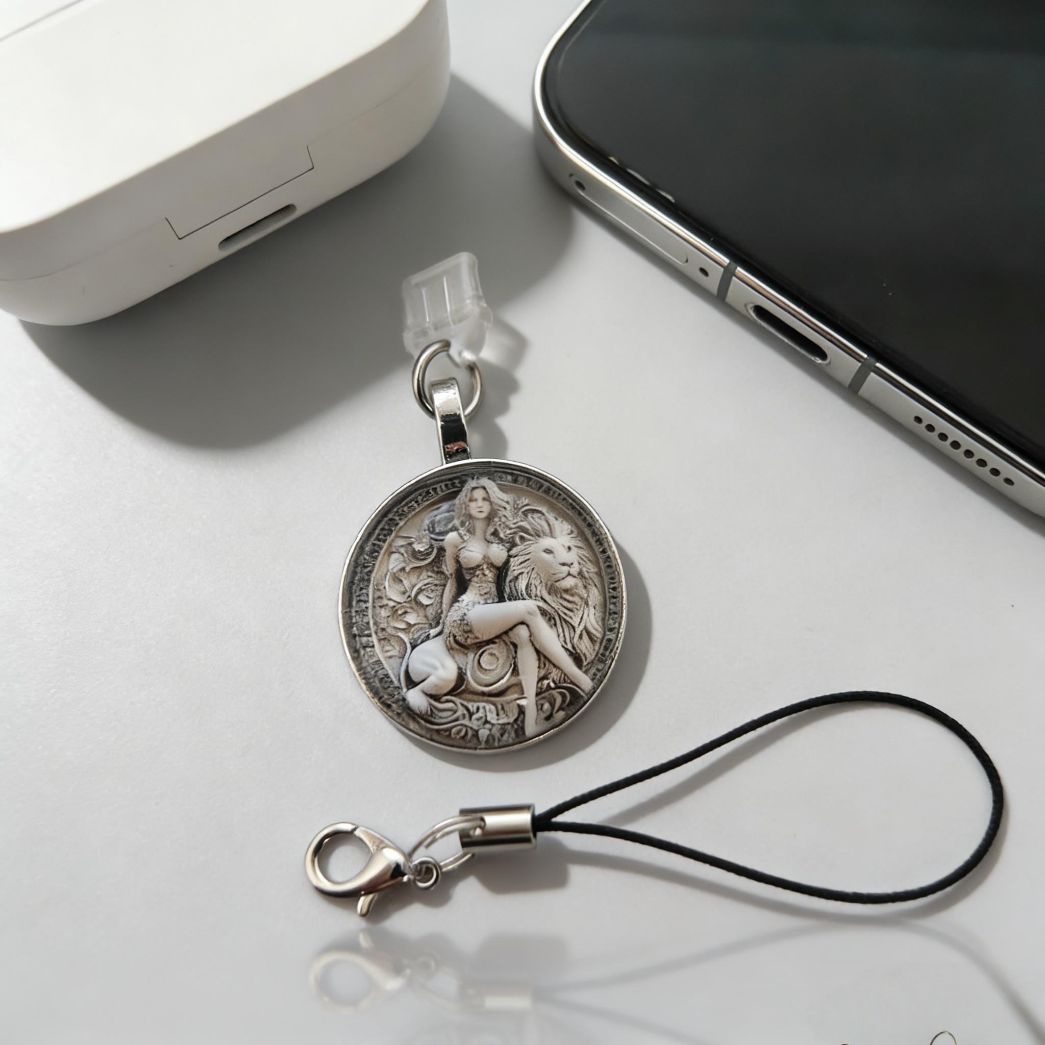 Вінтажна рельєфна заглушка для телефону на шнурку Красуня та Лев , з ремінцем проти втрати, подвійного використання для захисту від втрати та декору For iPhone5-14
Вінтажна рельєфна заглушка для телефону на шнурку Красуня та Лев , з ремінцем проти втрати, подвійного використання для захисту від втрати та декору For iPhone5-14