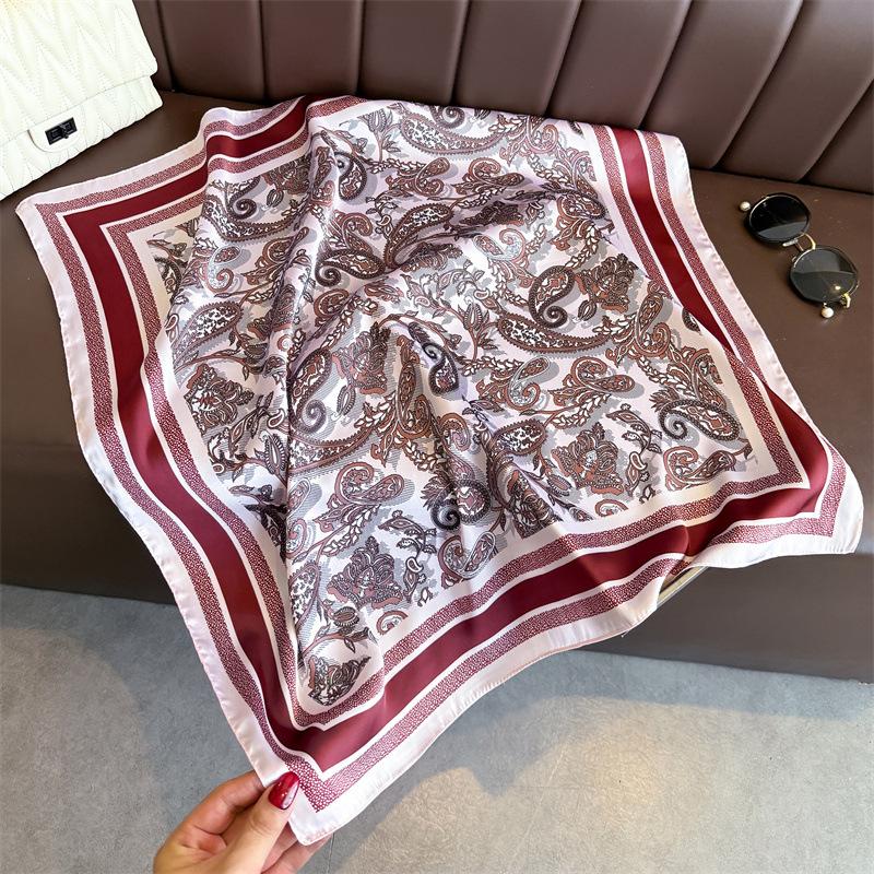 New Paisley Print Soft Satin Square Scarf Women Bandana Neckerchief Versatile Hair Band Head Wrap Bag Scarf 70X70CM
New Paisley Print Soft Satin Square Scarf Women Bandana Neckerchief Versatile Hair Band Head Wrap Bag Scarf 70X70CM