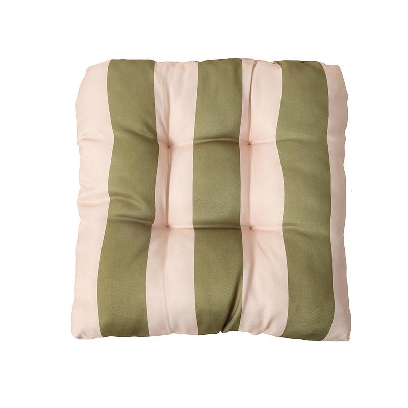 Square Breathable Fabric Cushion for Comfortable Sitting Dining Chair Cushion Suitable for Sofas Office Chairs Soft and Fluffy 1pc 45x45cm зелёный
Square Breathable Fabric Cushion for Comfortable Sitting Dining Chair Cushion Suitable for Sofas Office Chairs Soft and Fluffy 1pc 45x45cm зелёный