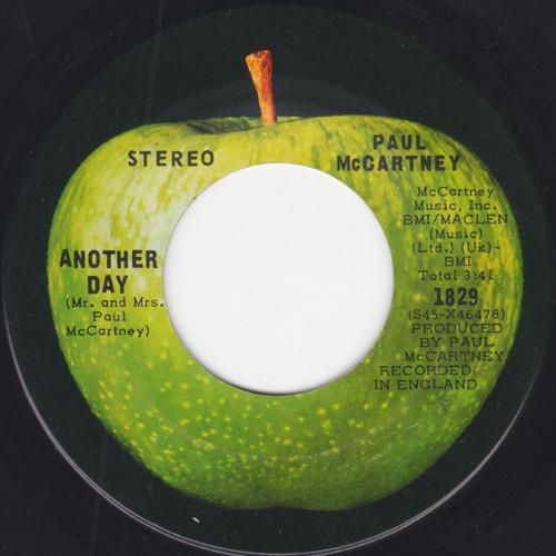 7inch Record PAUL MCCARTNEY Another Day 1829 APPLE 1971 Canada Pop Used
7inch Record PAUL MCCARTNEY Another Day 1829 APPLE 1971 Canada Pop Used