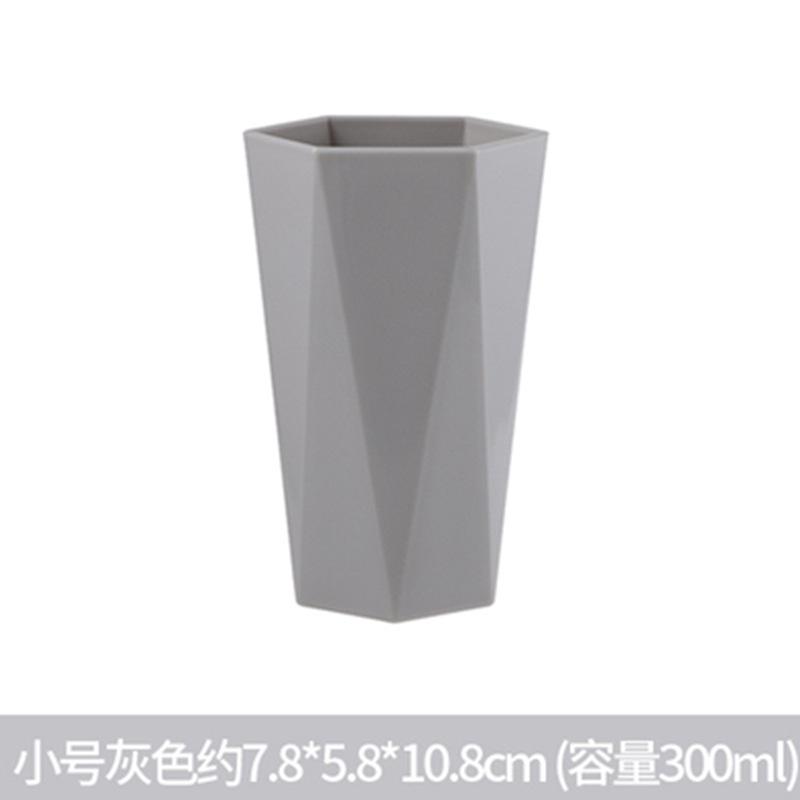 Многоцветная чашка для полоскания рта, чашка для зубной щетки, пластиковая чашка для чистки зубной щетки, аксессуары для ванной комнаты, 300 мл, портативная кружка, бытовой отель 301-400ml серый
Многоцветная чашка для полоскания рта, чашка для зубной щетки, пластиковая чашка для чистки зубной щетки, аксессуары для ванной комнаты, 300 мл, портативная кружка, бытовой отель 301-400ml серый