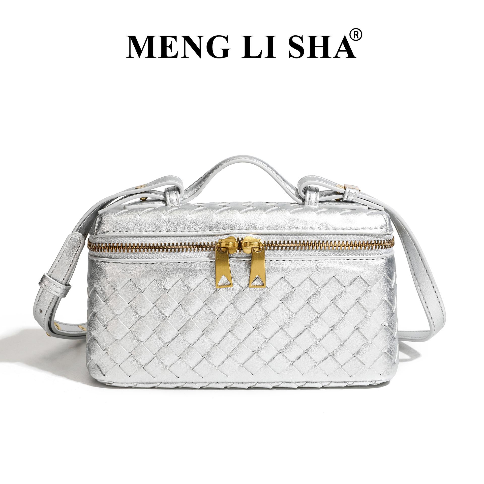 New Suede Hand Woven Bag, Hand-held Box Bag, Fashionable and Trendy One Shoulder Crossbody Lunch Box Bag срібний
New Suede Hand Woven Bag, Hand-held Box Bag, Fashionable and Trendy One Shoulder Crossbody Lunch Box Bag срібний