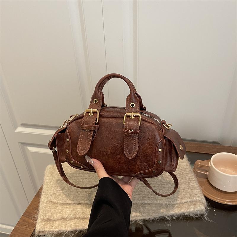 Punk Style Belt Rivet Design PU Shoulder Bags for Women Vintage Ladies Double-pocket Crossbody Bag Casual Cool Girls Handbags коричневий
Punk Style Belt Rivet Design PU Shoulder Bags for Women Vintage Ladies Double-pocket Crossbody Bag Casual Cool Girls Handbags коричневий
