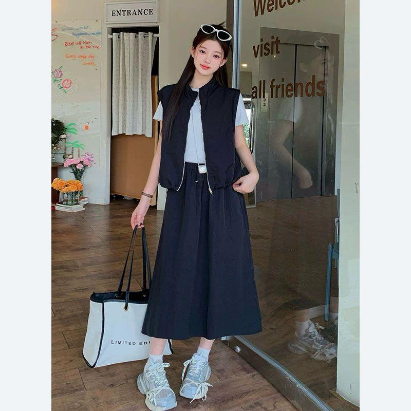 Summer Plus Size Lightweight Vest and Skirt Set for Women - Casual, Breathable, and Versatile M for 70-100 jin
Summer Plus Size Lightweight Vest and Skirt Set for Women - Casual, Breathable, and Versatile M for 70-100 jin