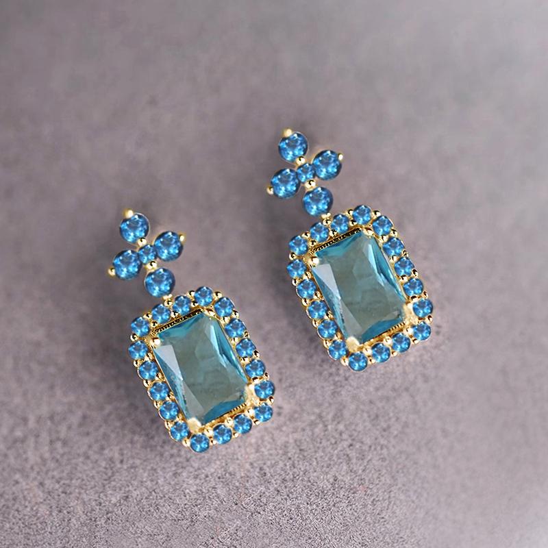 Huitan Fresh Light Blue CZ Drop Earrings for Women Romantic Ear Drop Earrings Daily Wearable Party Modern Fashion Female Zircon
Huitan Fresh Light Blue CZ Drop Earrings for Women Romantic Ear Drop Earrings Daily Wearable Party Modern Fashion Female Zircon