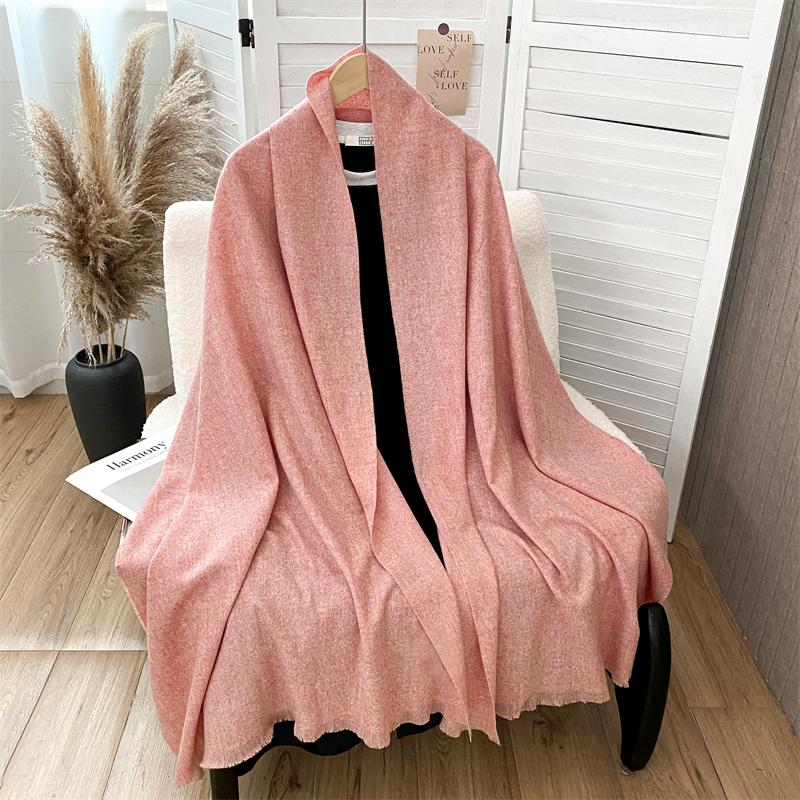 Women Solid Cashmere Scarf for Winter Warm Thicken Pashmina Shawl Wrap Fashion Luxury Tassels Lady Blanket Windproof Scarves 70X200 cm
Women Solid Cashmere Scarf for Winter Warm Thicken Pashmina Shawl Wrap Fashion Luxury Tassels Lady Blanket Windproof Scarves 70X200 cm