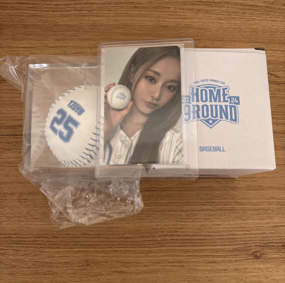 TWICE TZUYU HOME 9ROUND POP-UP Official MD Base Ball with Photo Card Limited PC SEOUL
TWICE TZUYU HOME 9ROUND POP-UP Official MD Base Ball with Photo Card Limited PC SEOUL