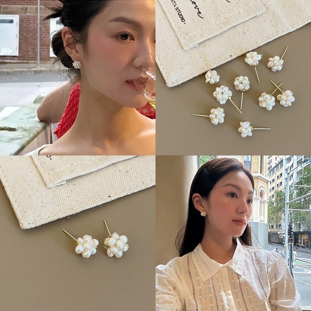 Women s Natural Freshwater Pearl Vintage Earrings
Women s Natural Freshwater Pearl Vintage Earrings