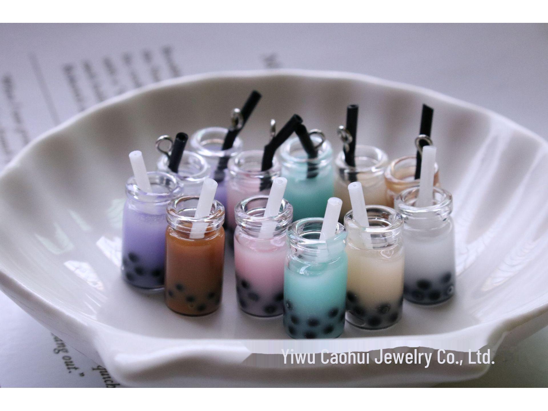 Серьги и брелок в форме чашки молочного чая с 3D-жемчужинами - Креативные украшения из смолы White Straw without Loop
Серьги и брелок в форме чашки молочного чая с 3D-жемчужинами - Креативные украшения из смолы White Straw without Loop