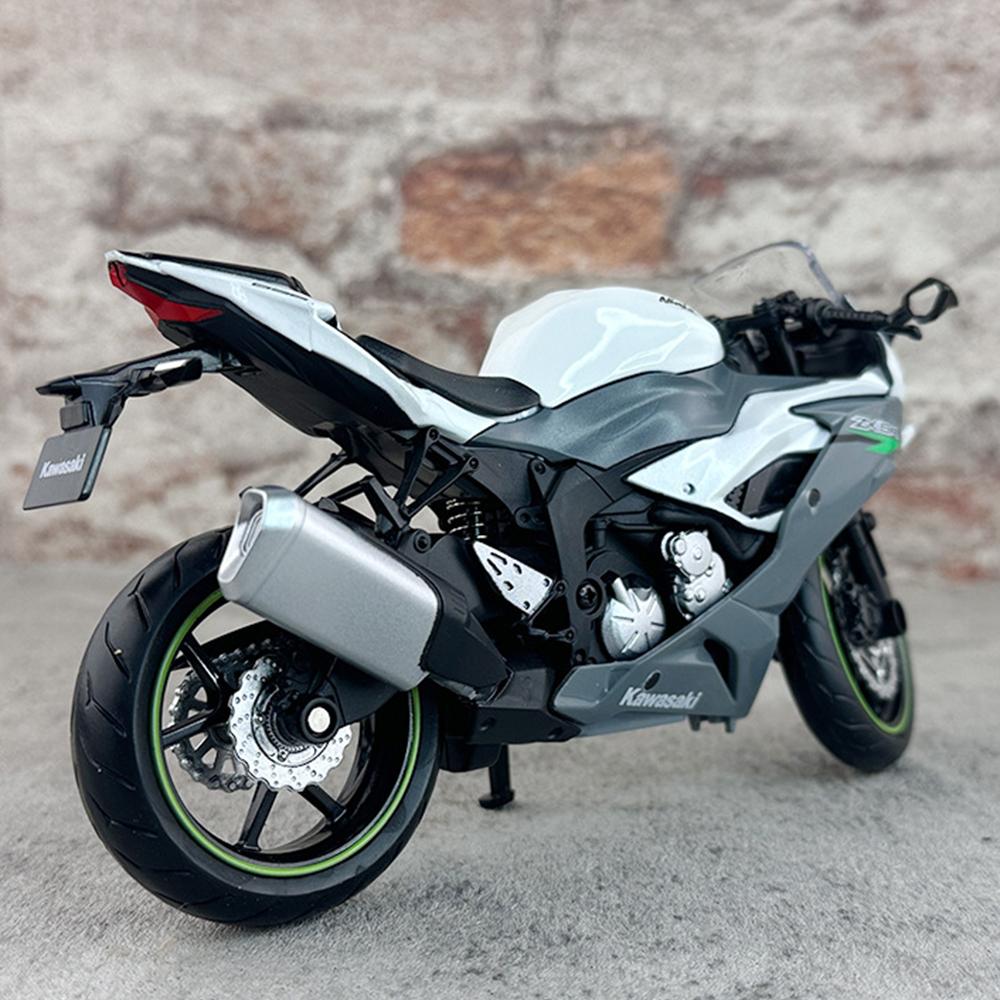 1/12 Kawasaki Ninja ZX-6R Модель мотоцикла зі сплаву Іграшки Автомобіль Симульований Металевий З функцією підвіски заднього колеса Мотоцикли Транспортні засоби сірий колір
1/12 Kawasaki Ninja ZX-6R Модель мотоцикла зі сплаву Іграшки Автомобіль Симульований Металевий З функцією підвіски заднього колеса Мотоцикли Транспортні засоби сірий колір