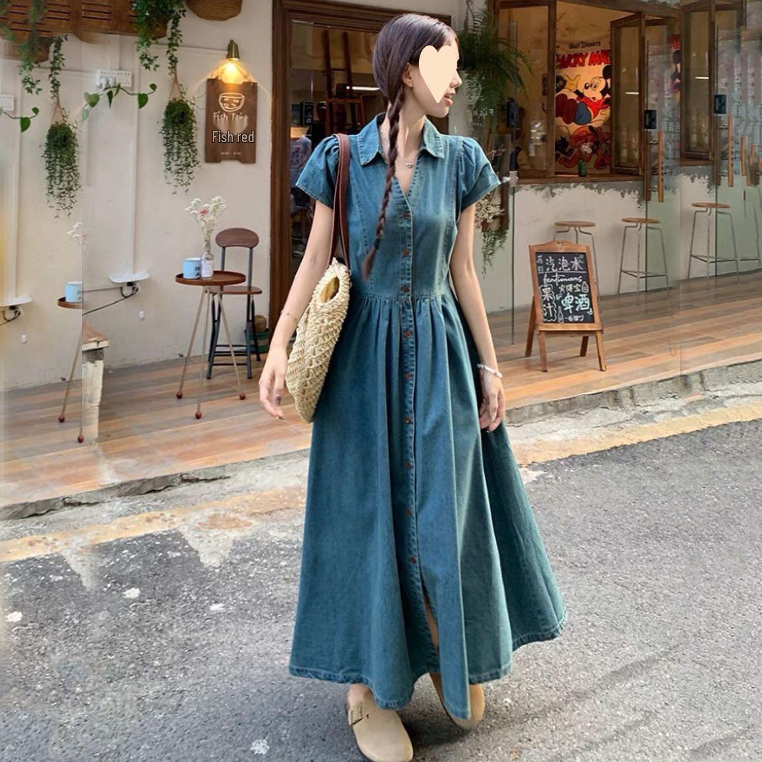 Retro Korean Single-Breasted Casual Denim Dress - Fashionable Loose Lapel Over-Knee Skirt R21 M (90-105 jin)
Retro Korean Single-Breasted Casual Denim Dress - Fashionable Loose Lapel Over-Knee Skirt R21 M (90-105 jin)