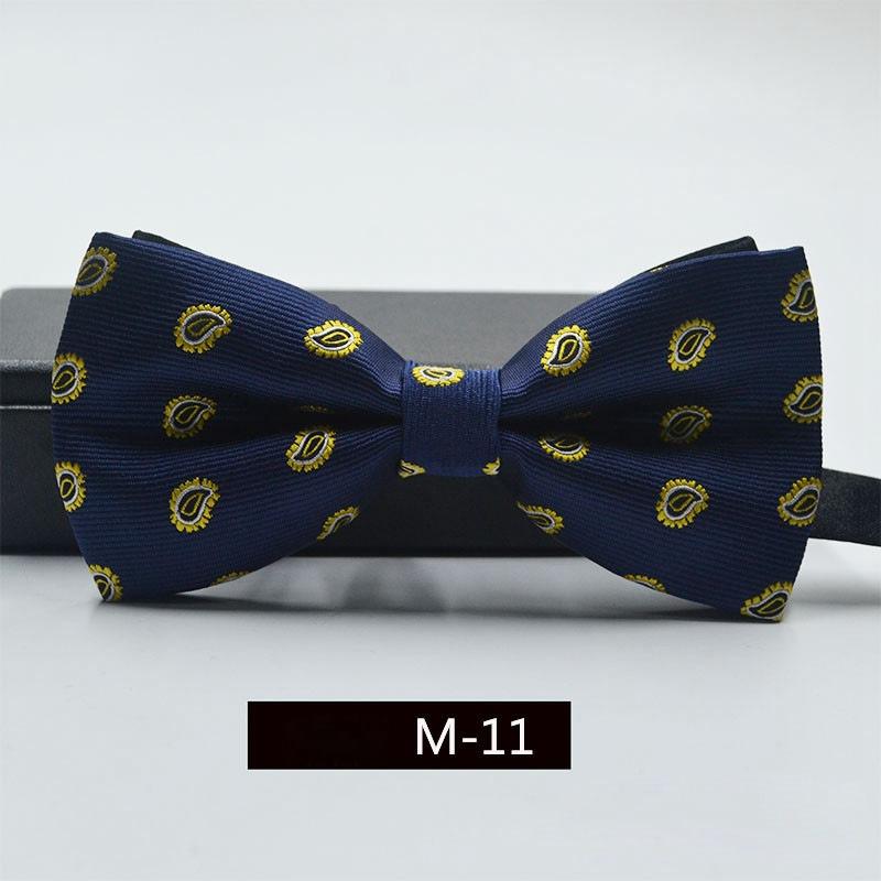 Полосатый формальный атласный галстук-бабочка, свадебные классические регулируемые галстуки, модные мужские галстуки 6*11cm
Полосатый формальный атласный галстук-бабочка, свадебные классические регулируемые галстуки, модные мужские галстуки 6*11cm