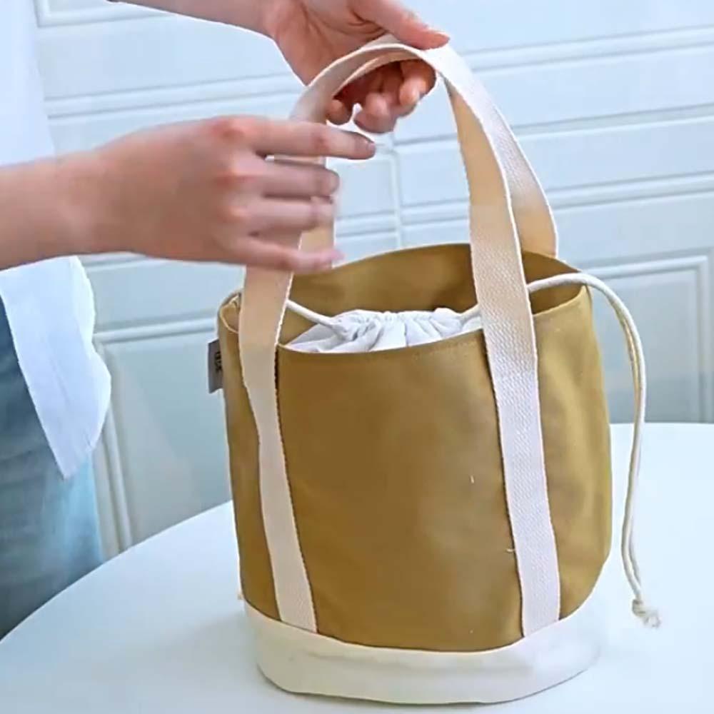 Thickened Drawstring Lunch Handbag Large Capacity Picnic Box Pouch Handheld Insulated Bag Camping коричневий
Thickened Drawstring Lunch Handbag Large Capacity Picnic Box Pouch Handheld Insulated Bag Camping коричневий