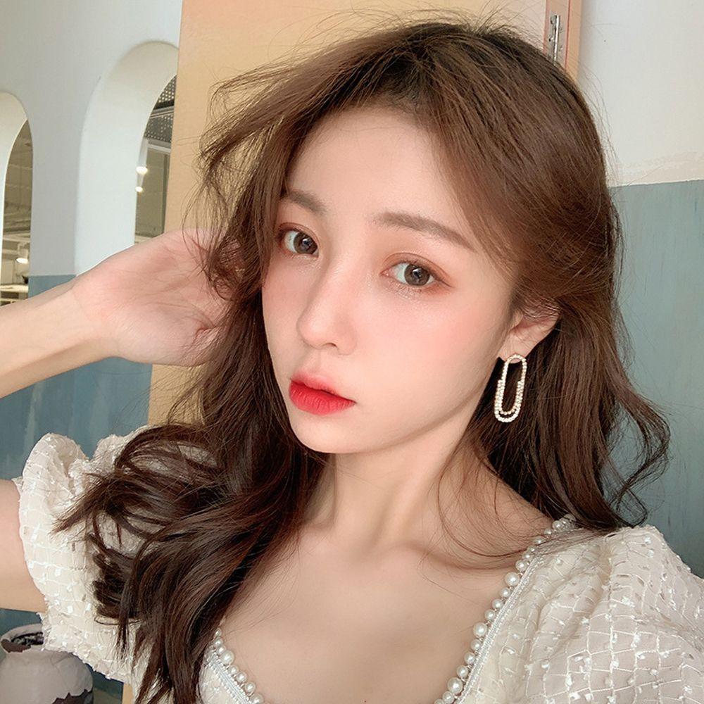 Metal Gold Fashion Jewelry Sweet Ear Hoop Paper Clip Earrings Rhinestone Earrings Women Ear Stud золотой
Metal Gold Fashion Jewelry Sweet Ear Hoop Paper Clip Earrings Rhinestone Earrings Women Ear Stud золотой