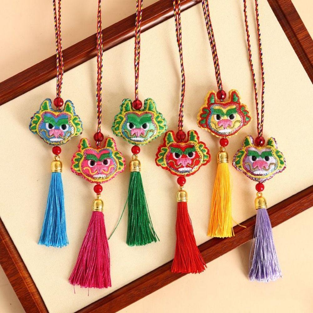 Древний портативный подвесной мешочек-саше, подвеска в виде сумки для автомобиля, национальный тренд, счастливый дракон, мешочек-саше для гардероба
Древний портативный подвесной мешочек-саше, подвеска в виде сумки для автомобиля, национальный тренд, счастливый дракон, мешочек-саше для гардероба