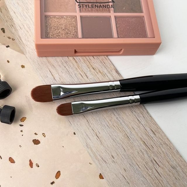 ZOREYA - Eye Makeup Brush (Various Designs) / Set Set of 2 - Large & Small Edition & Silver
ZOREYA - Eye Makeup Brush (Various Designs) / Set Set of 2 - Large & Small Edition & Silver