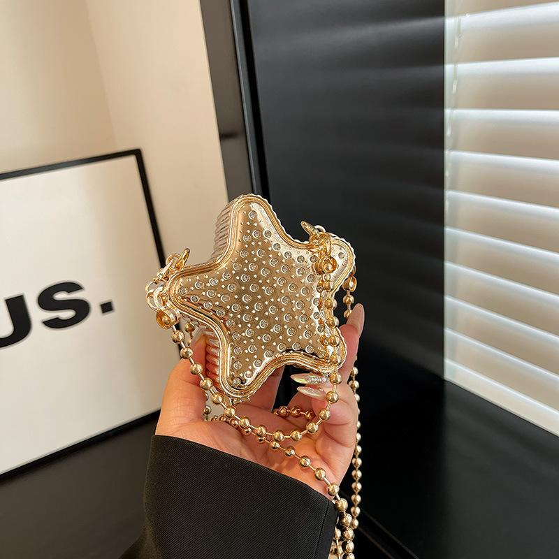 Niche star mini bag 2025 new European and American fashion rhinestone foreign style versatile women s metal chain bag срібний
Niche star mini bag 2025 new European and American fashion rhinestone foreign style versatile women s metal chain bag срібний