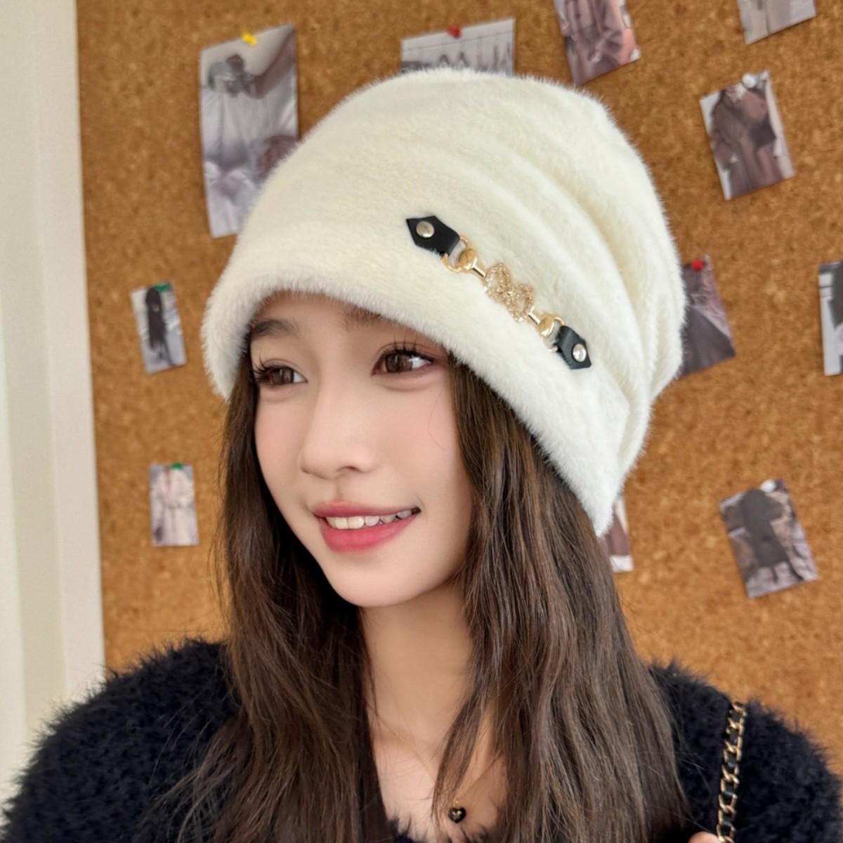 Модная зимняя шапка из плюшевого меха, зимние вязаные шапки для женщин, зимние теплые шапки-бини для женщин, однотонная взрослая шапка для головы 56-58cm бежевый
Модная зимняя шапка из плюшевого меха, зимние вязаные шапки для женщин, зимние теплые шапки-бини для женщин, однотонная взрослая шапка для головы 56-58cm бежевый