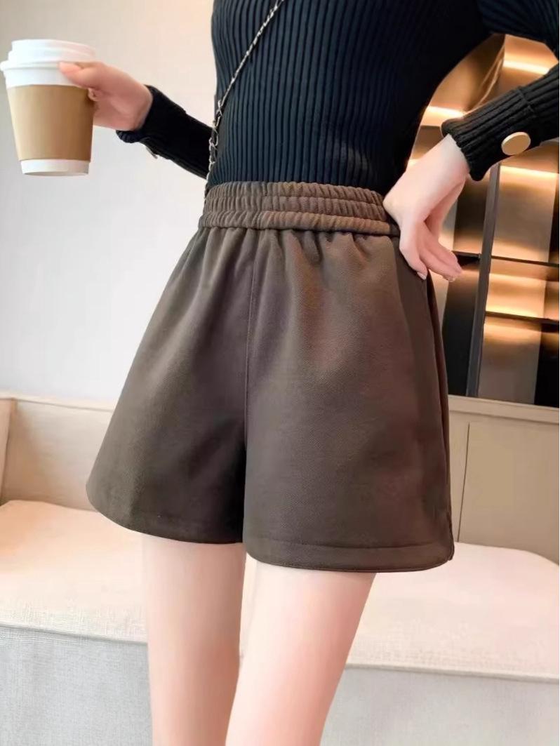 Elastic High Waist Woolen Shorts - Women s A-line Wide Leg, Slimming Autumn/Winter 2024 Versatile Outerwear. 2XL
Elastic High Waist Woolen Shorts - Women s A-line Wide Leg, Slimming Autumn/Winter 2024 Versatile Outerwear. 2XL