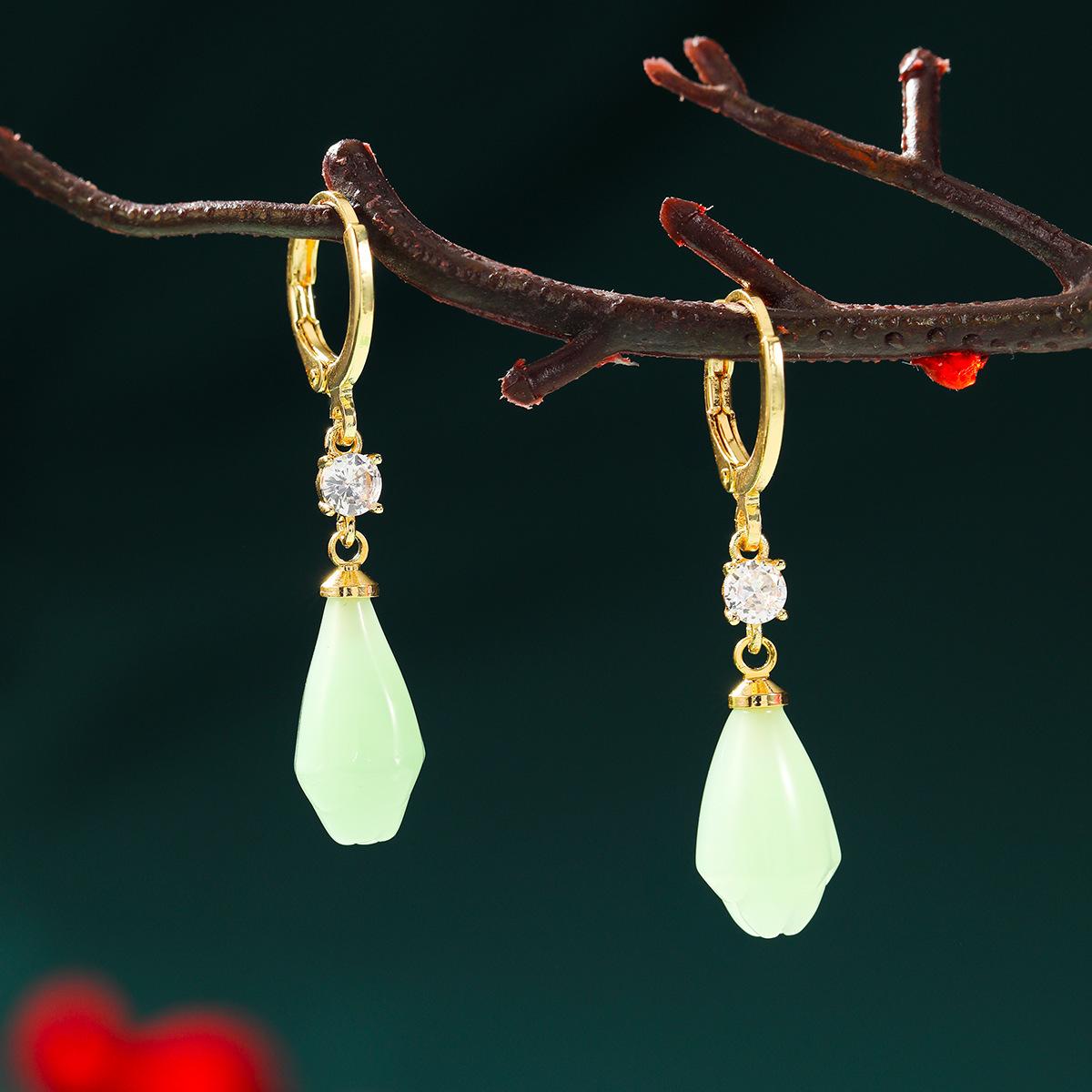 Weidni Elegant Green Magnolia Earrings - Simple, Fashionable, and Versatile Ear Ornaments білий
Weidni Elegant Green Magnolia Earrings - Simple, Fashionable, and Versatile Ear Ornaments білий