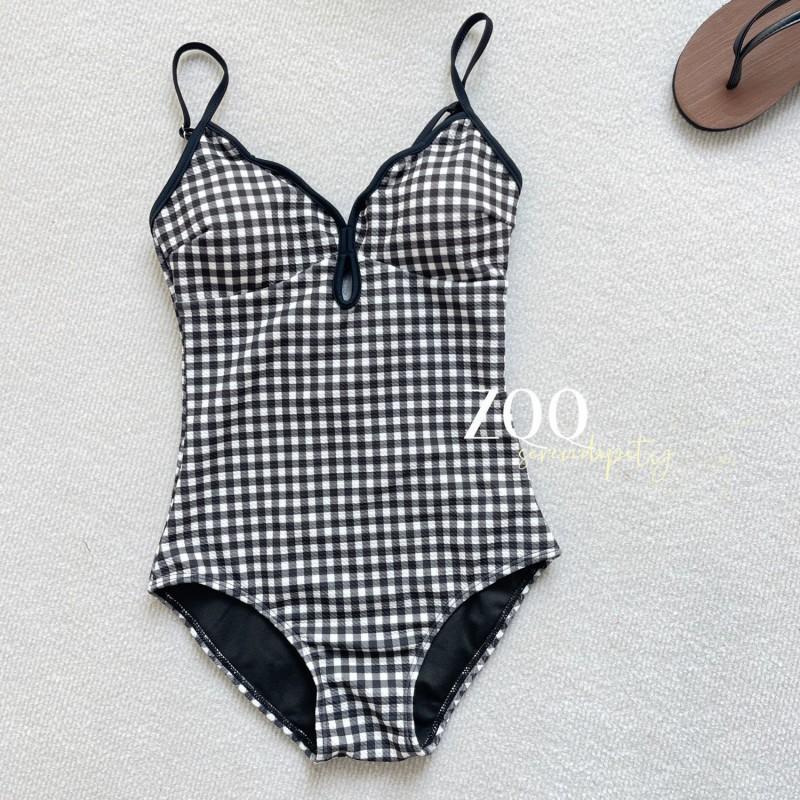 Plaid Poem Connected Beach Vacation Slimming Covering Meat Small Breasts Gathering Two-piece Swimsuit Women s Hot M
Plaid Poem Connected Beach Vacation Slimming Covering Meat Small Breasts Gathering Two-piece Swimsuit Women s Hot M