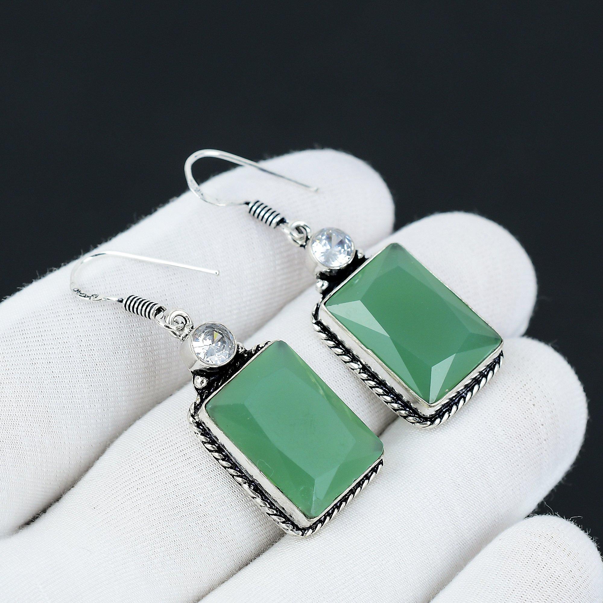 Серьги из зеленого халцедона, белого топаза, серьги из стерлингового серебра 925 пробы. Красивые серьги-кабошоны с драгоценными камнями. Серьги на день рождения. Подарок для нее для мамы.
Серьги из зеленого халцедона, белого топаза, серьги из стерлингового серебра 925 пробы. Красивые серьги-кабошоны с драгоценными камнями. Серьги на день рождения. Подарок для нее для мамы.