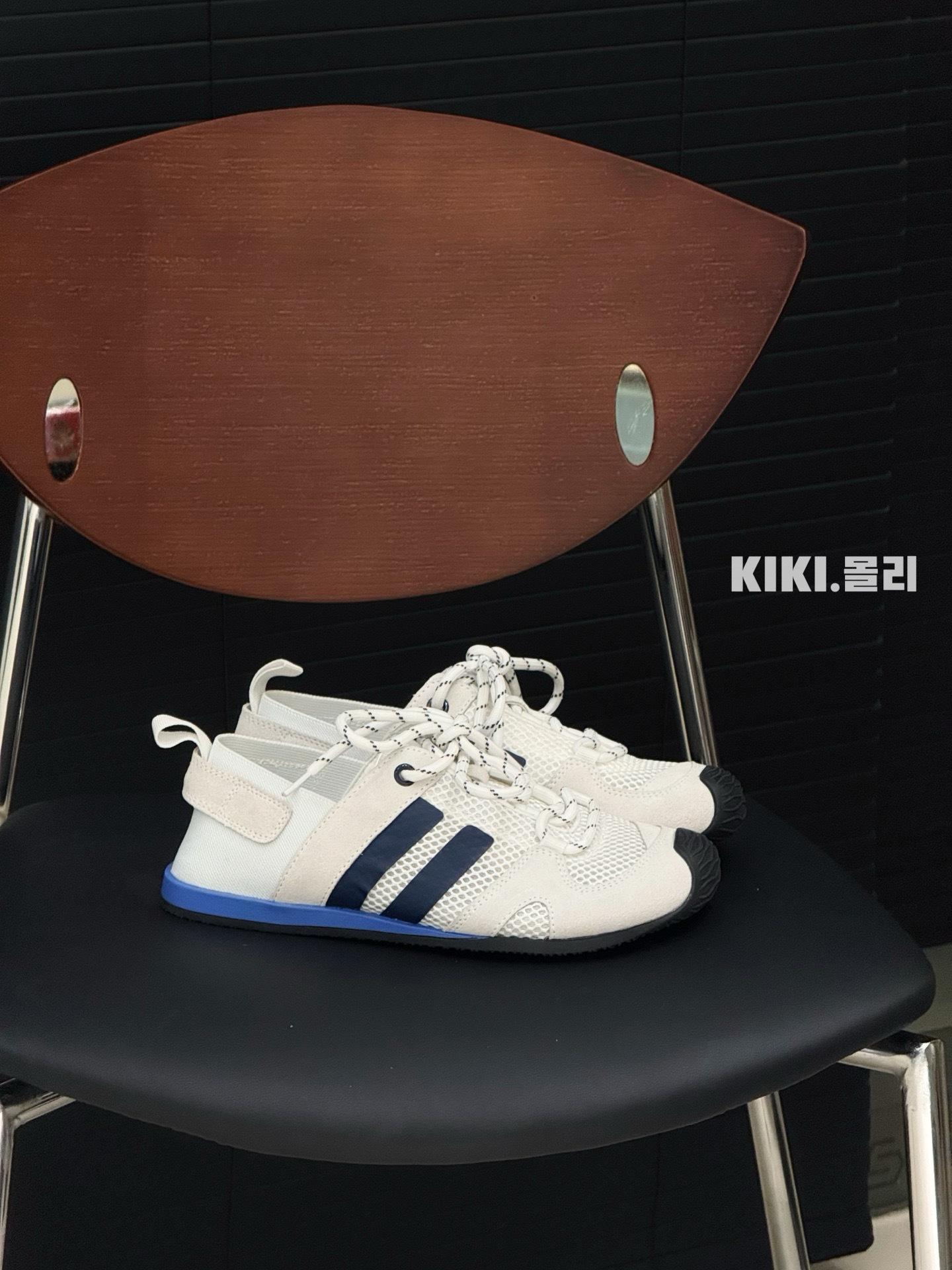 SGIRL TWTW премиум-класса ретро контрастного цвета дышащие кроссовки для речных прогулок на шнуровке повседневные 35 белый
SGIRL TWTW премиум-класса ретро контрастного цвета дышащие кроссовки для речных прогулок на шнуровке повседневные 35 белый