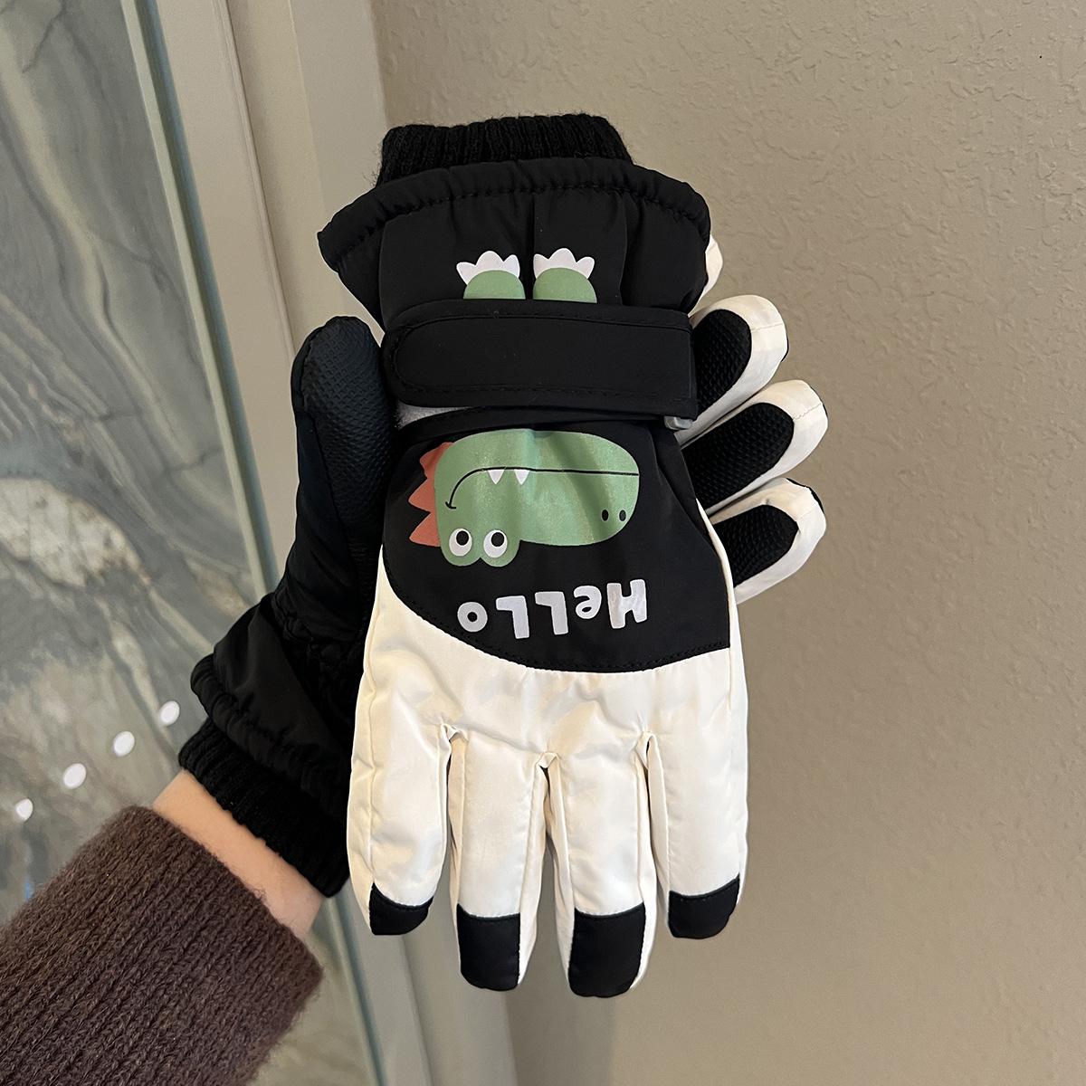 Ski Gloves Are Warm and Velvet Thickened in Winter Cute Little Dinosaurs for Boys and Girls Waterproof and Windproof for Five Finger Riding one size
Ski Gloves Are Warm and Velvet Thickened in Winter Cute Little Dinosaurs for Boys and Girls Waterproof and Windproof for Five Finger Riding one size