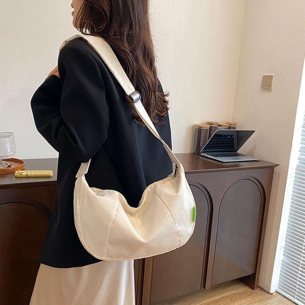 Large Capacity Nylon Single Shoulder Bag Multi-Functional Casual Chest Pack Undergraduate чорний
Large Capacity Nylon Single Shoulder Bag Multi-Functional Casual Chest Pack Undergraduate чорний