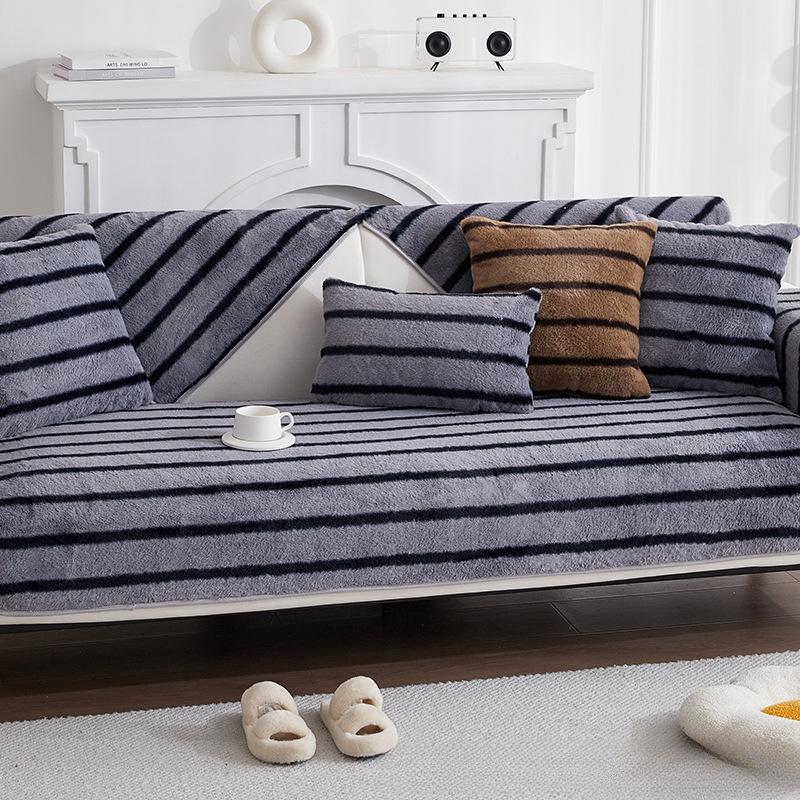 Winter Plush Sofa Cushion Thickened Fleece Striped Pet Cat Non-Slip Sofa Cover Soft Cozy Home Decor 70*70
Winter Plush Sofa Cushion Thickened Fleece Striped Pet Cat Non-Slip Sofa Cover Soft Cozy Home Decor 70*70