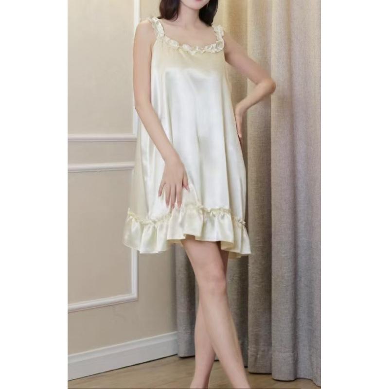 Silkworm silk imitation acetate pearl white princess nightdress high-end streamer skirt suspender fungus edge skirt with chest pad M
Silkworm silk imitation acetate pearl white princess nightdress high-end streamer skirt suspender fungus edge skirt with chest pad M