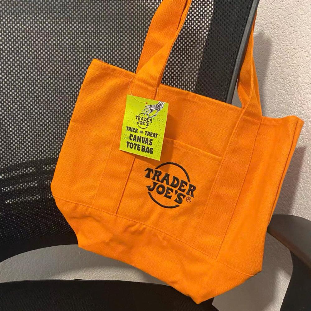 Non-Toxic Official Trader Joe S Trick Or Treat Tote Bag - Halloween Canvas Shopping Bag With Side Pocket For Groceries Pumpkin Patch (30cm Max Length 50cm)
Non-Toxic Official Trader Joe S Trick Or Treat Tote Bag - Halloween Canvas Shopping Bag With Side Pocket For Groceries Pumpkin Patch (30cm Max Length 50cm)