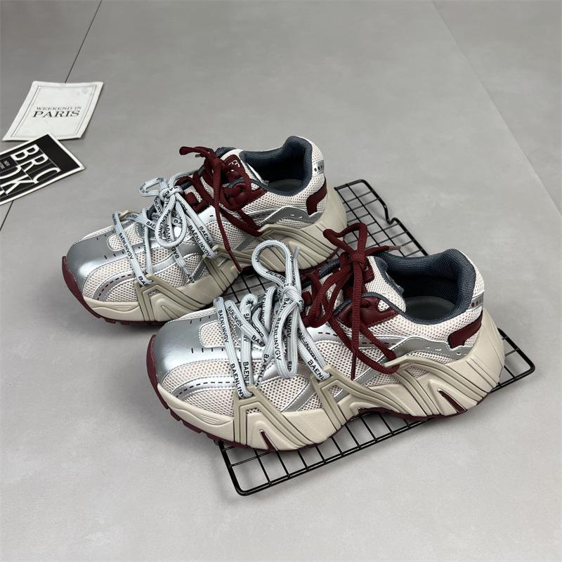 Leather casual dad shoes women s 2025 autumn new heightening platform sports running shoes breathable non-slip hiking shoes 40
Leather casual dad shoes women s 2025 autumn new heightening platform sports running shoes breathable non-slip hiking shoes 40