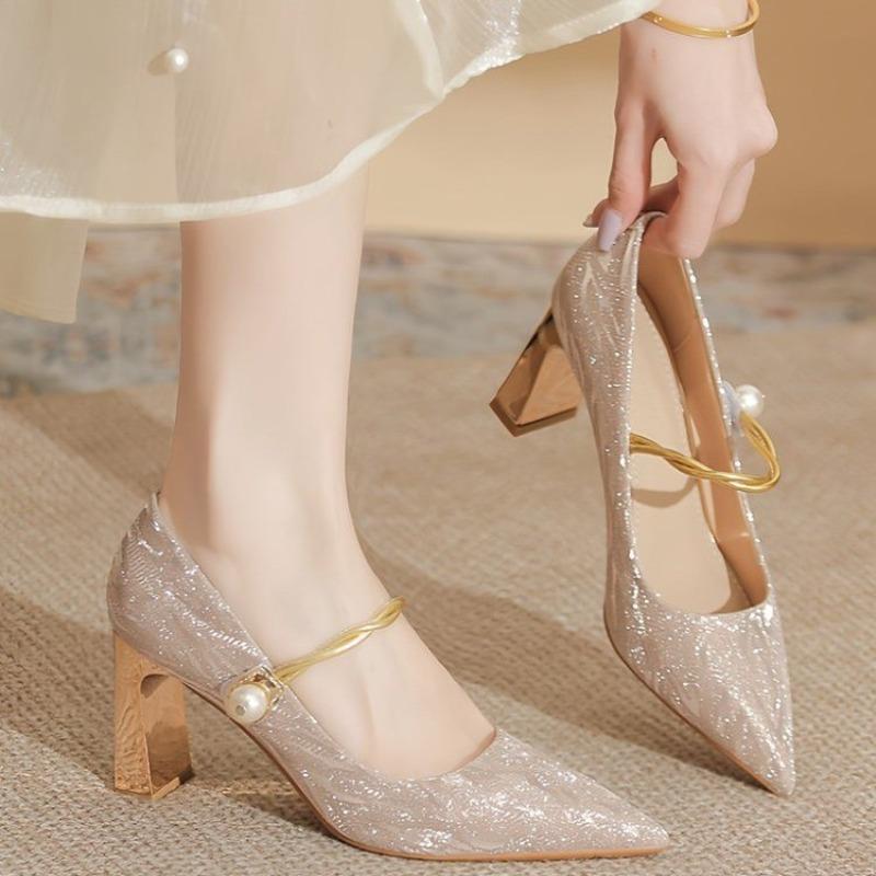Block Heel Single Shoes 2026 Fashion Pointed Toe Shallow Mouth Sparkling Pearl Strap Heels 34
Block Heel Single Shoes 2026 Fashion Pointed Toe Shallow Mouth Sparkling Pearl Strap Heels 34