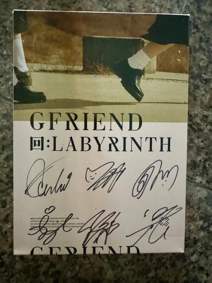 GFRIEND Secret Crossroads Autographed Album Crossroads Yerin Used
GFRIEND Secret Crossroads Autographed Album Crossroads Yerin Used