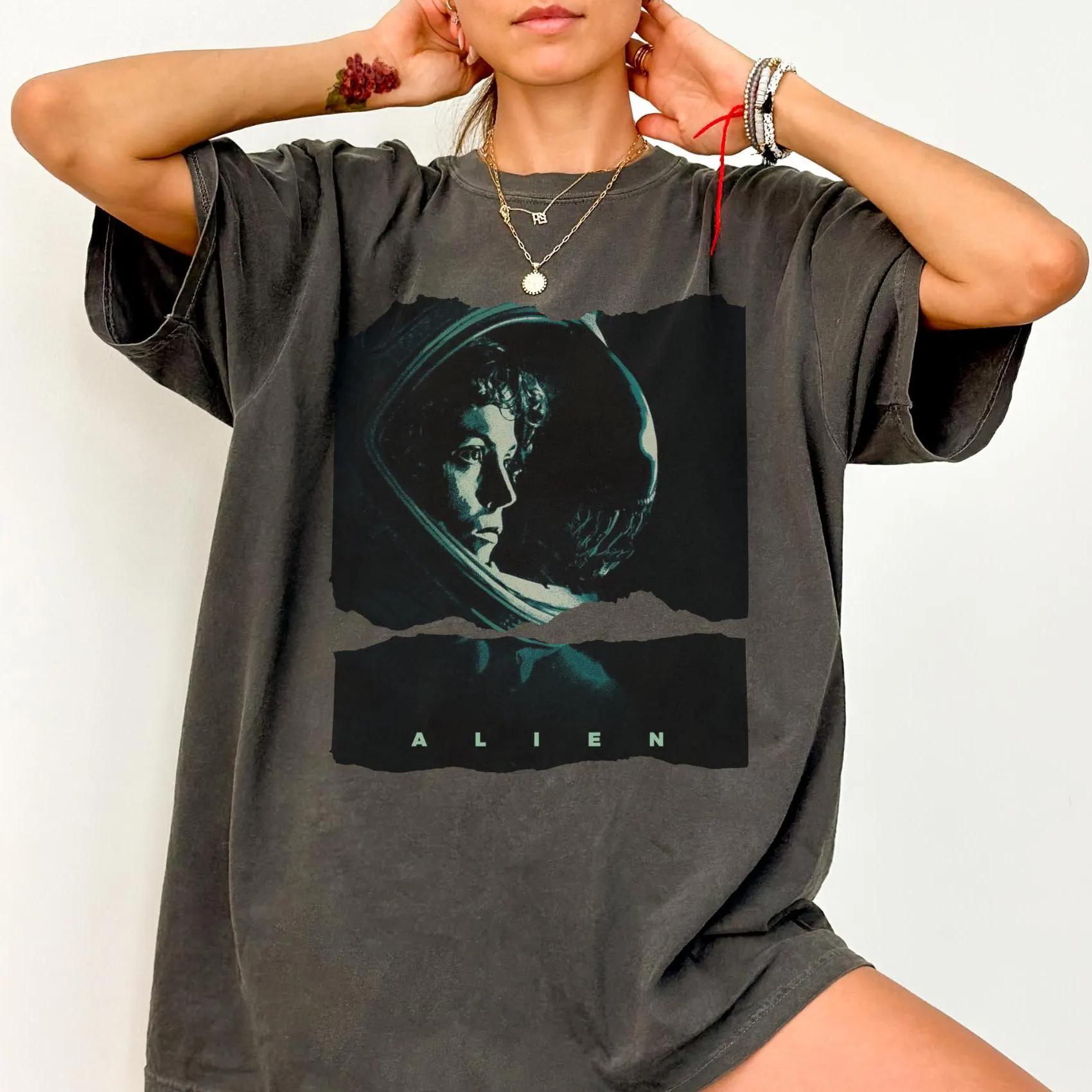 2026 Summer Womens Retro Alien Movie Graphic TShirt Unisex Cotton and Breathable Short Sleeve Oversized Loose Casual 4XL
2026 Summer Womens Retro Alien Movie Graphic TShirt Unisex Cotton and Breathable Short Sleeve Oversized Loose Casual 4XL