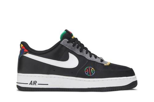Nike Air Force 1 07 LV8 Live Together, Play Together DC1483-001 Men s Shoes 42.5 чёрный/темно серый
Nike Air Force 1 07 LV8 Live Together, Play Together DC1483-001 Men s Shoes 42.5 чёрный/темно серый